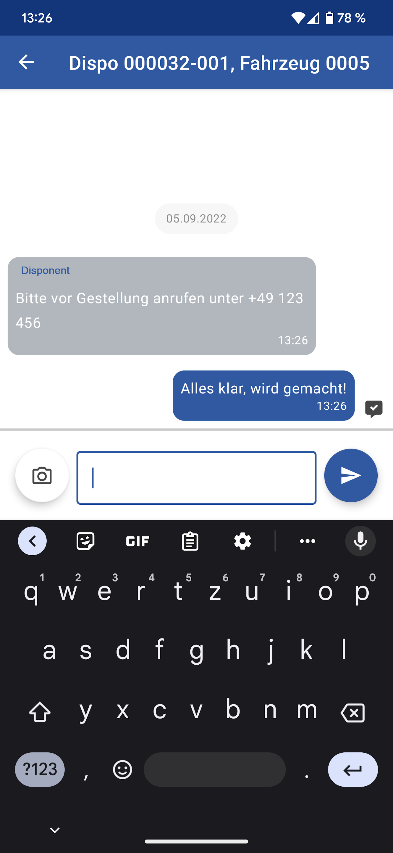 Screenshot von der mobilen Contado-App zeigt Chatfunktion